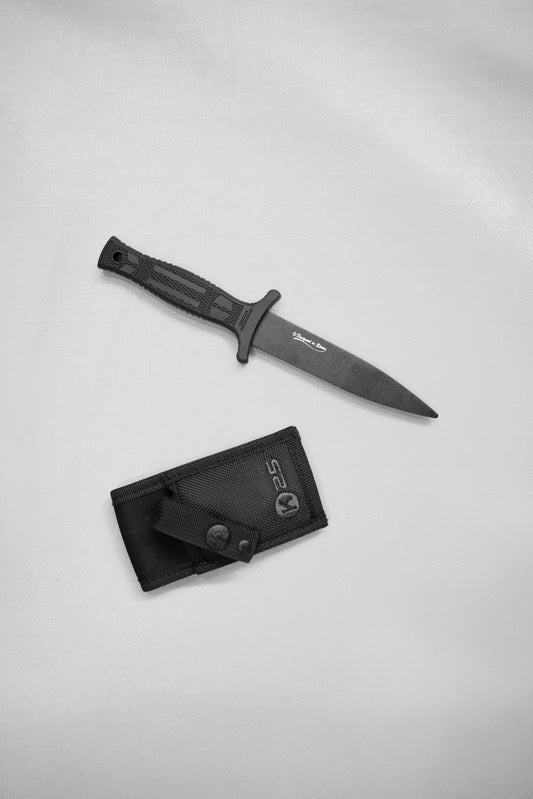 Cuchillo de Entrenamiento de Aluminio con Funda - Perfecto para Stunts, Grabaciones y Entrenamiento